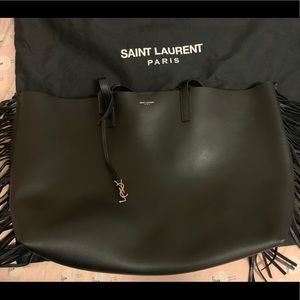YSL TOTE ISE LESS THAN 10 TIMES.